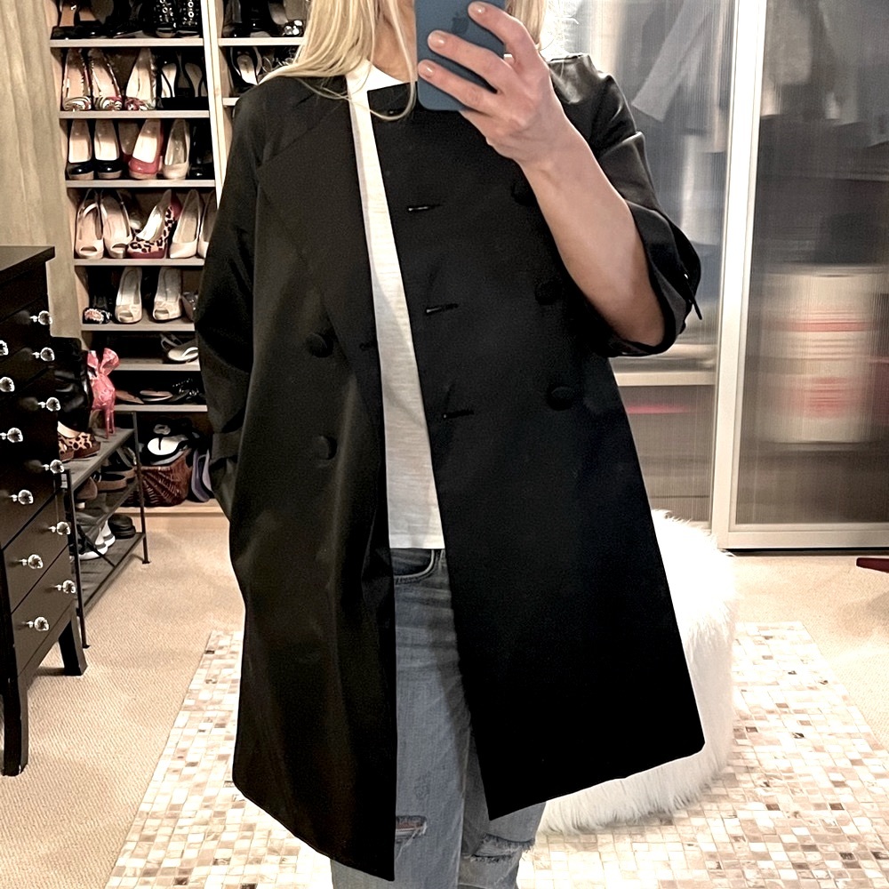 Shiny 3/4 sleeve satin look belted jacket size M
